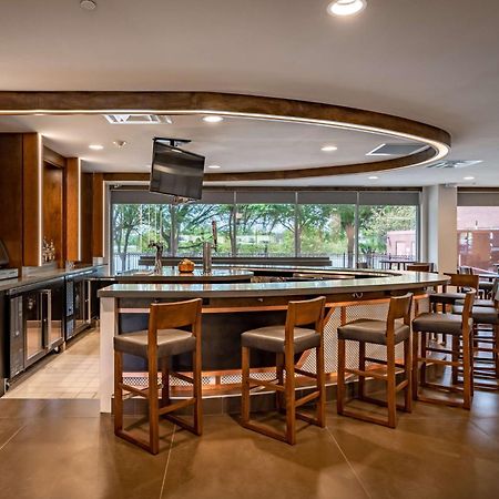 Doubletree By Hilton Dallas-Фармерс-Бранч Экстерьер фото