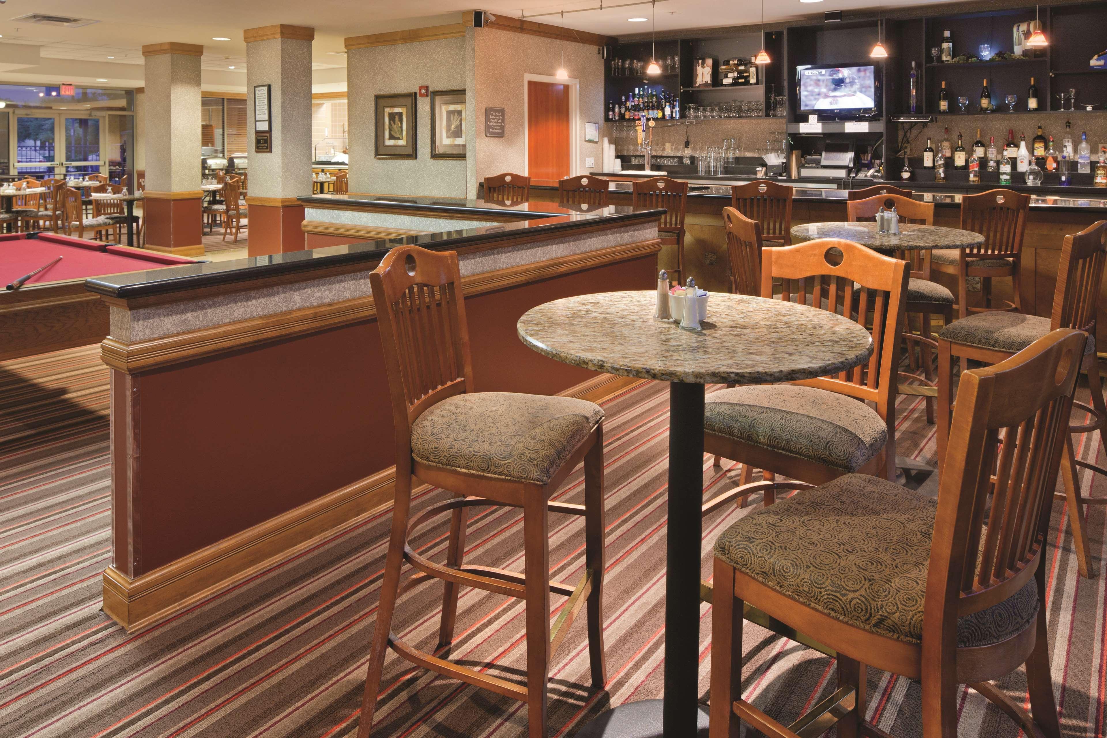 Doubletree By Hilton Dallas-Фармерс-Бранч Экстерьер фото