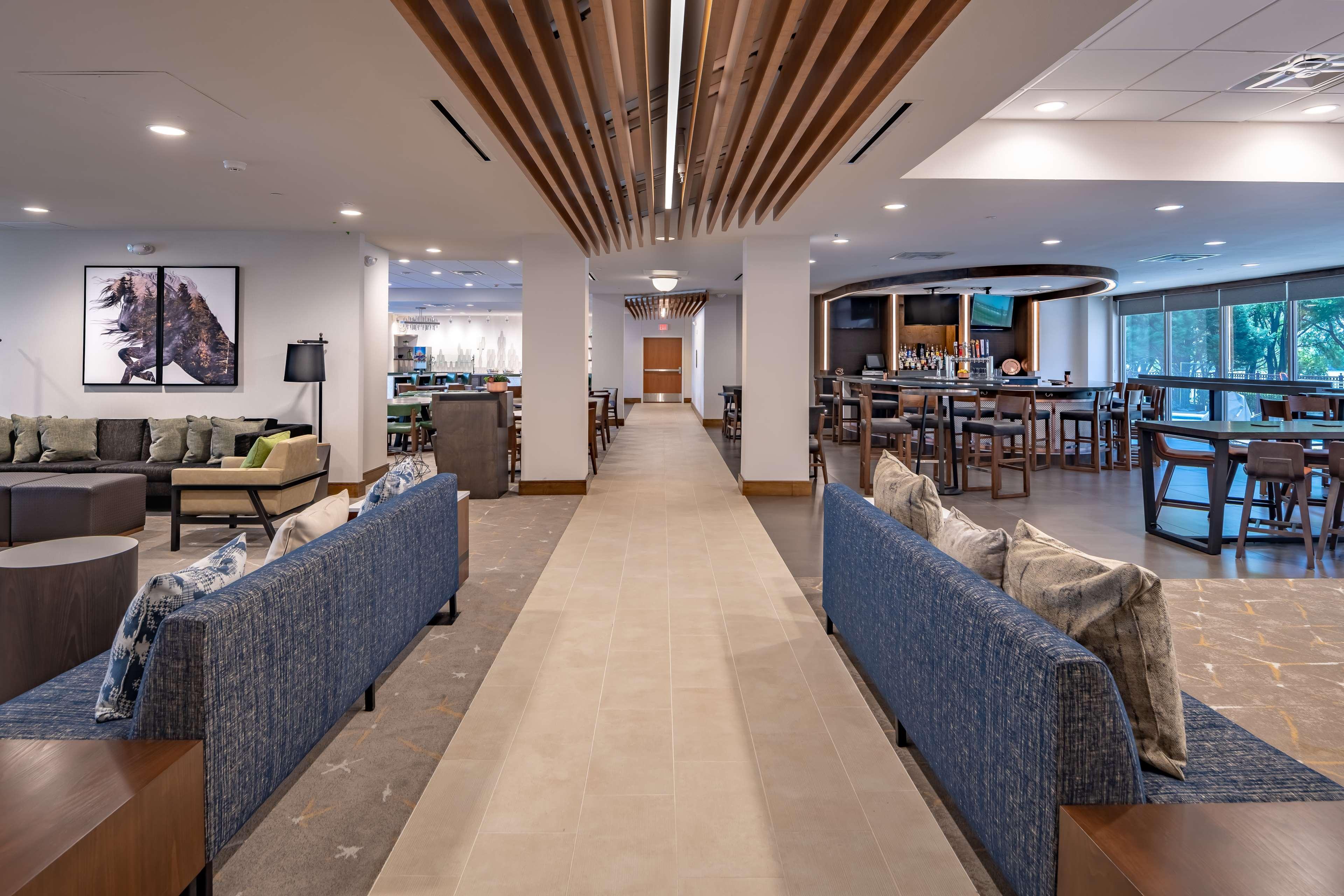 Doubletree By Hilton Dallas-Фармерс-Бранч Экстерьер фото