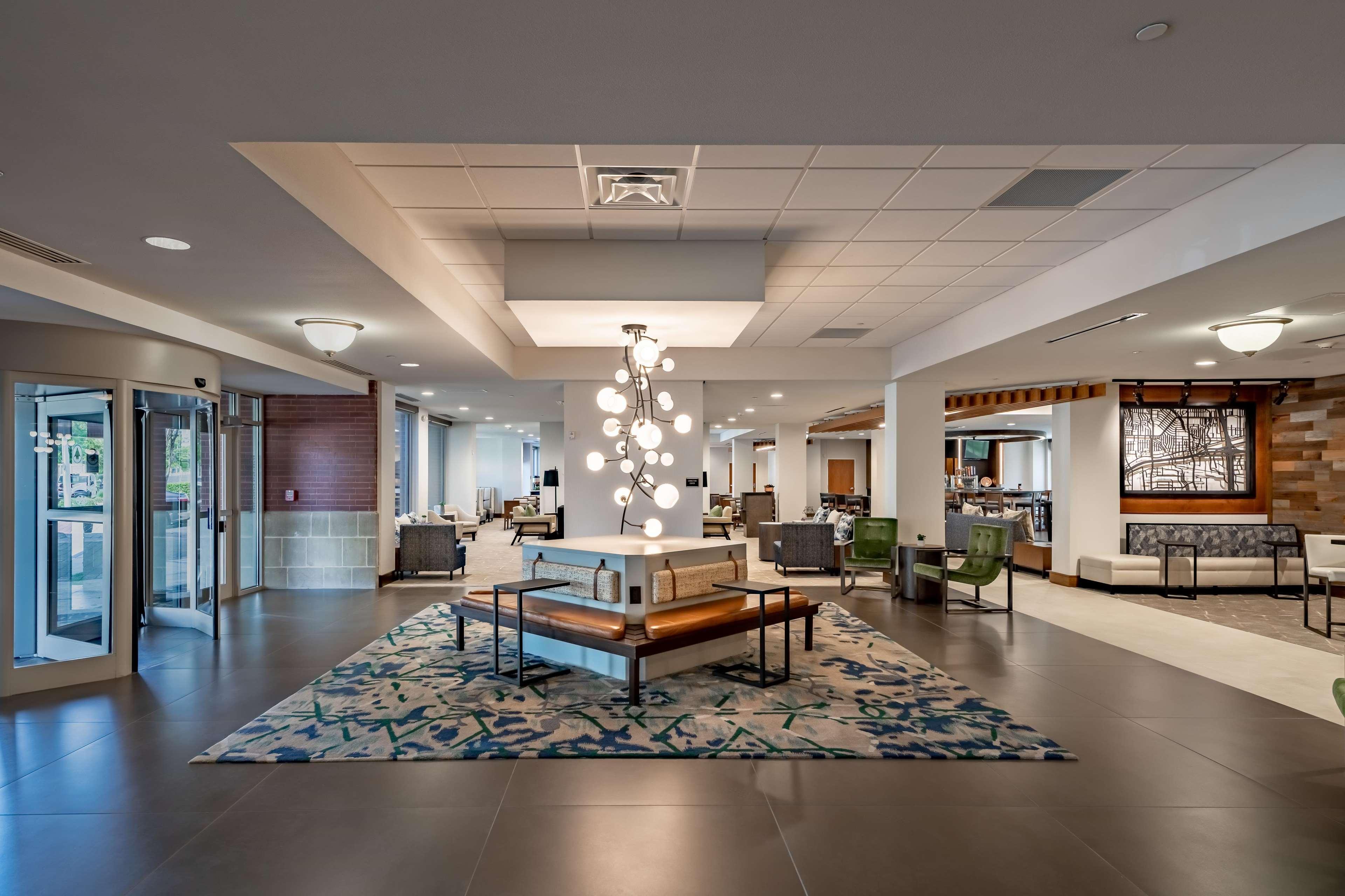 Doubletree By Hilton Dallas-Фармерс-Бранч Экстерьер фото