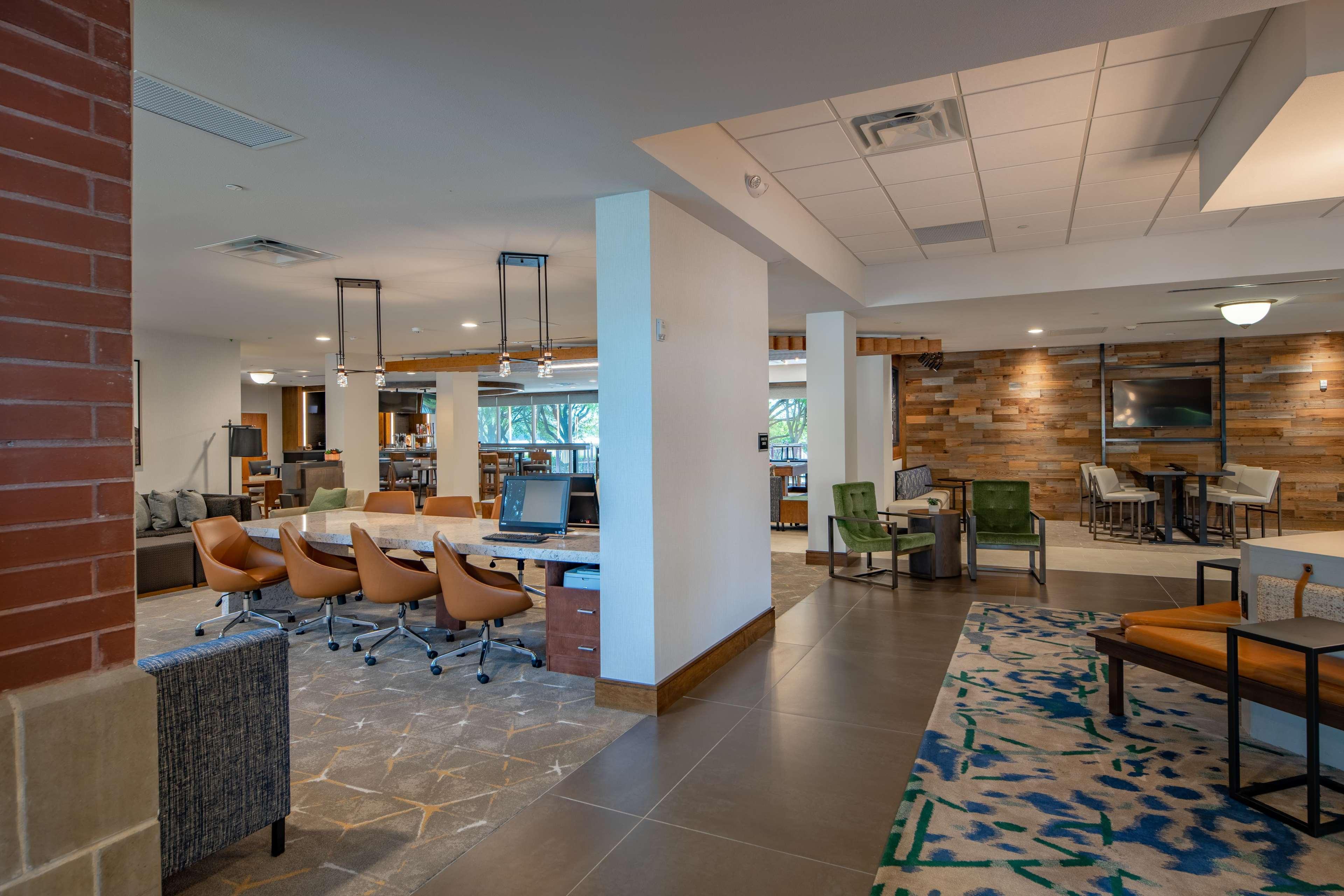 Doubletree By Hilton Dallas-Фармерс-Бранч Экстерьер фото