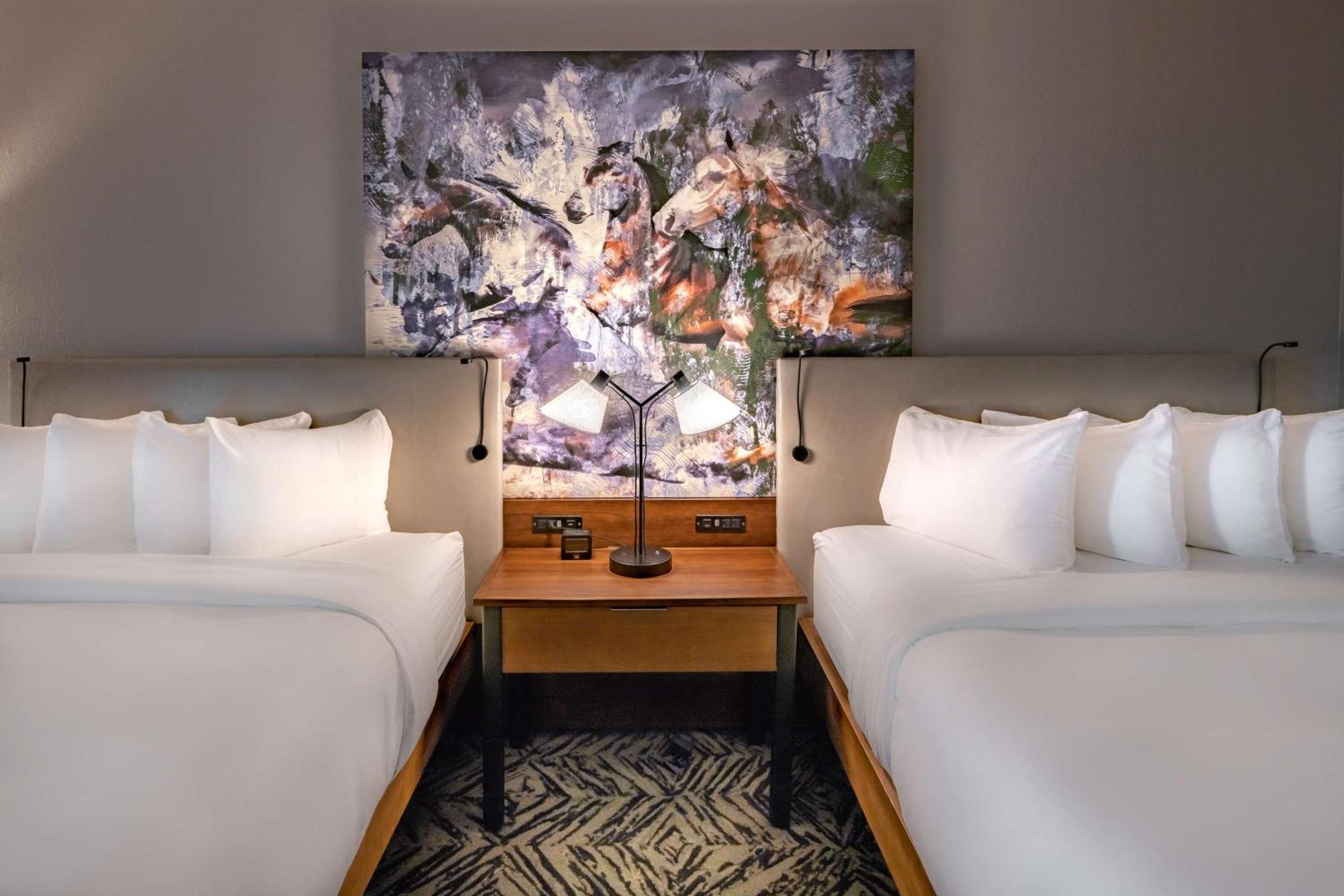 Doubletree By Hilton Dallas-Фармерс-Бранч Экстерьер фото