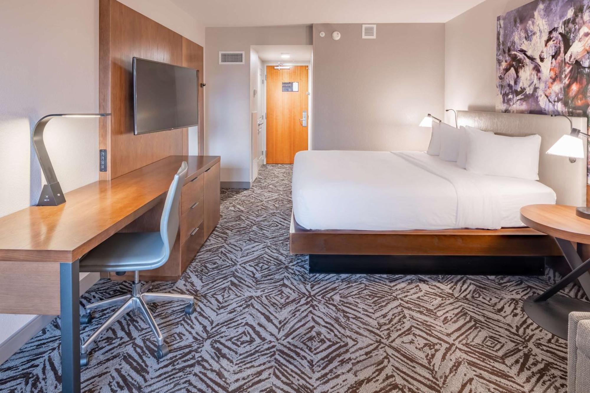 Doubletree By Hilton Dallas-Фармерс-Бранч Экстерьер фото