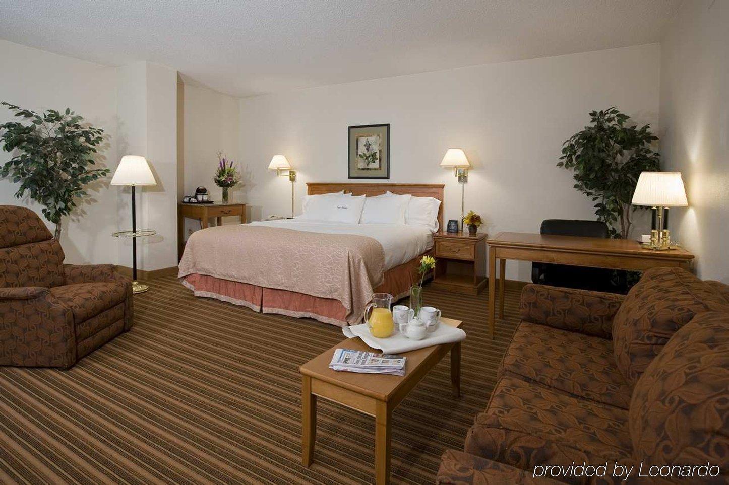 Doubletree By Hilton Dallas-Фармерс-Бранч Экстерьер фото
