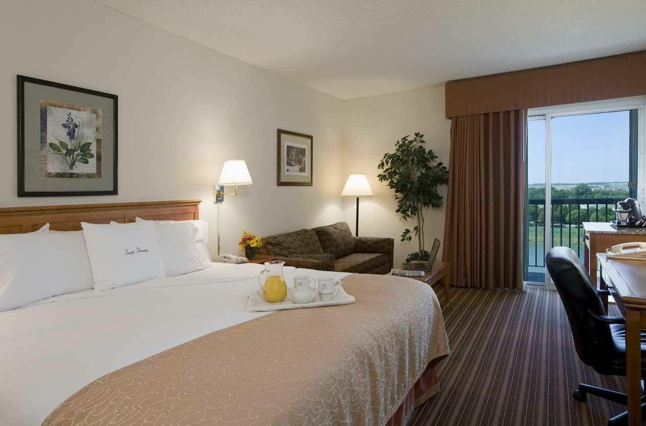 Doubletree By Hilton Dallas-Фармерс-Бранч Экстерьер фото